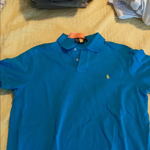 Polo - Picture 1 of 2
